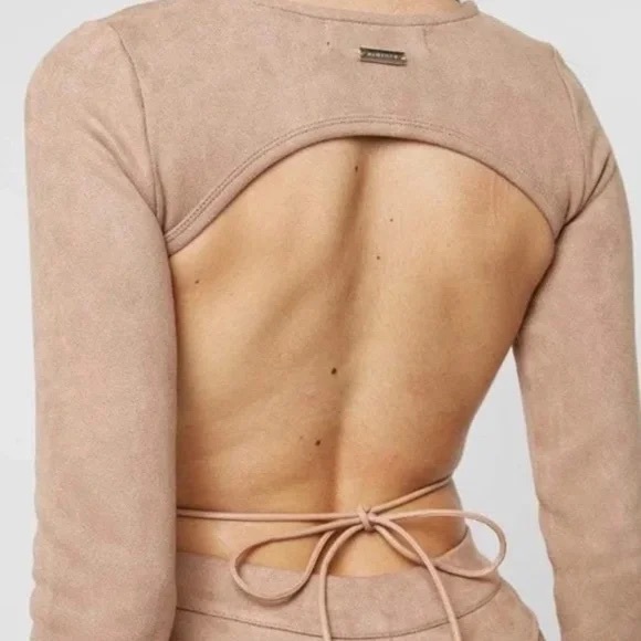 NWT Maniere De Voir Backless Faux Suede Crop Top - Picture 4 of 7
